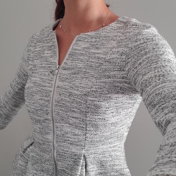 Gorgeous Tweed blazer zip top - Picture 2 of 2